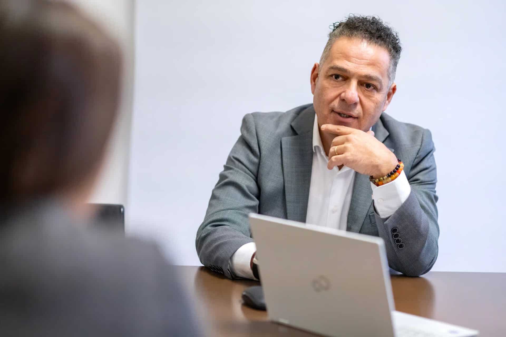 esg klinger meeting csrd goals yusuf avci 1920x1280 1